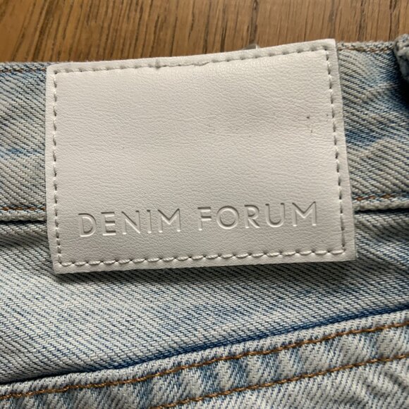 Women's Aritzia Denim Forum 90s Halle Jean Midi Skirt Light Blue Size 26 - Picture 8 of 12